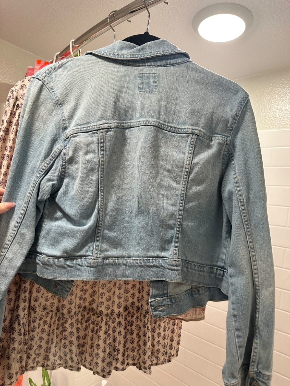 Cropped Jean Jacket - Picture 3 of 3